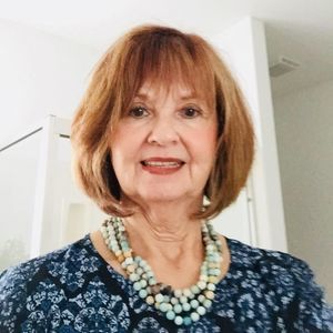 Meet your Posher, Cynthia